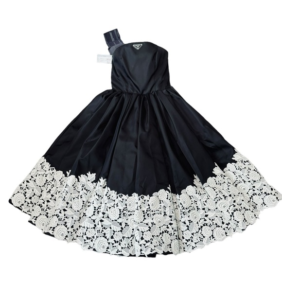 PRADA**Re-Nylon Triangle Logo Embroidery Midi Dress***Size 38 US 2***$7750 - Picture 4 of 16